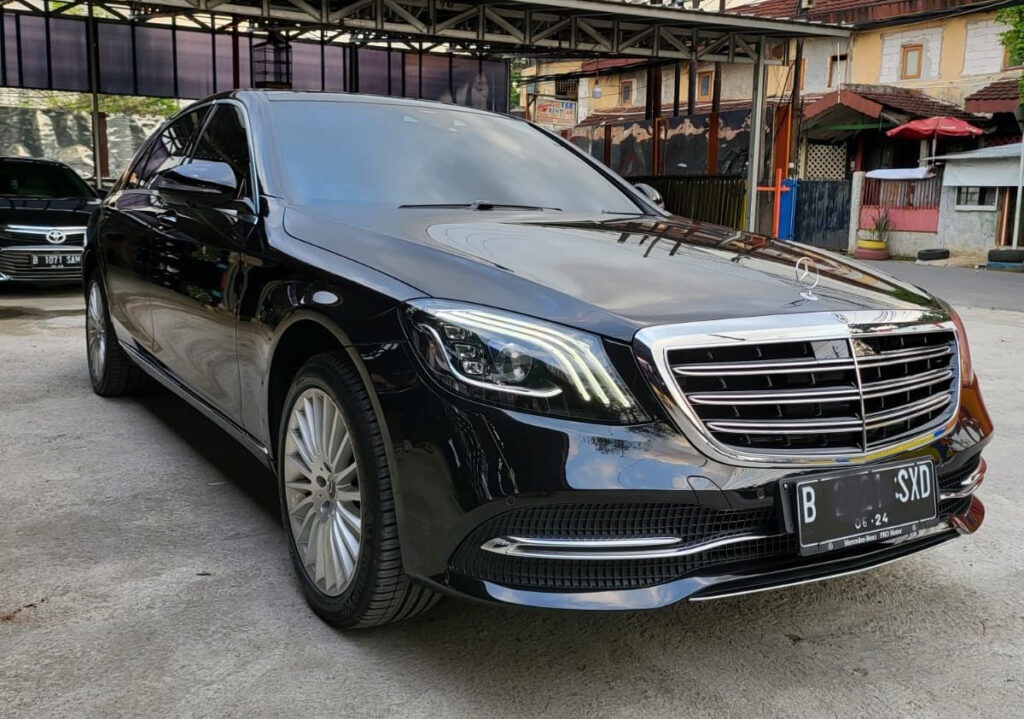 Mengapa Anda Harus Sewa Mobil Mercedes Benz s450