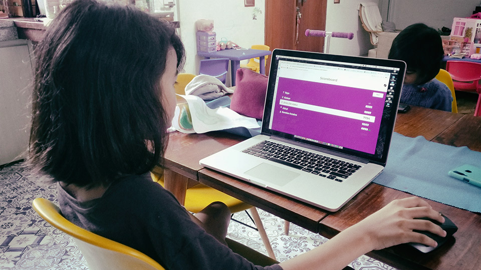 Antonim Sinkron: Menggunakan Kata yang Berbeda untuk Memperjelas Konsep