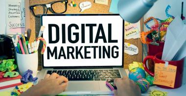 Evolusi Strategi Pemasaran Digital dan Dampaknya terhadap Pertumbuhan Bisnis di Era Internet Marketing 2026