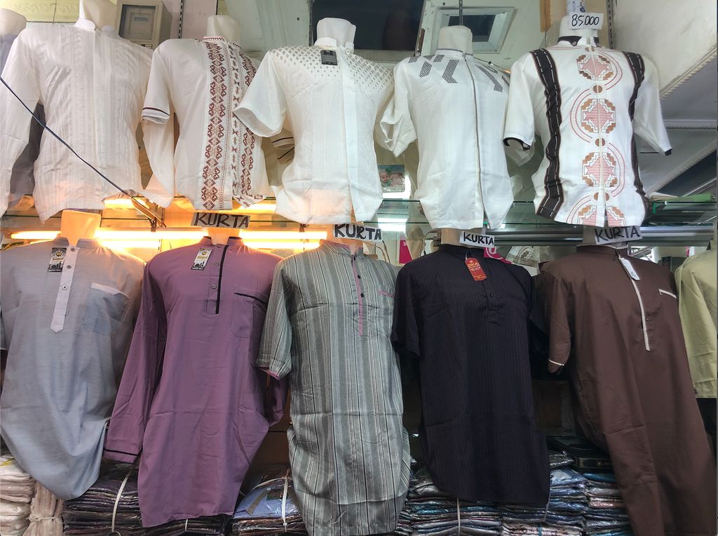 Ini Lho Tips Memilih Fashion Baju Muslim Koko yang Bisa Dipilih Cowok-cowok Kekinian