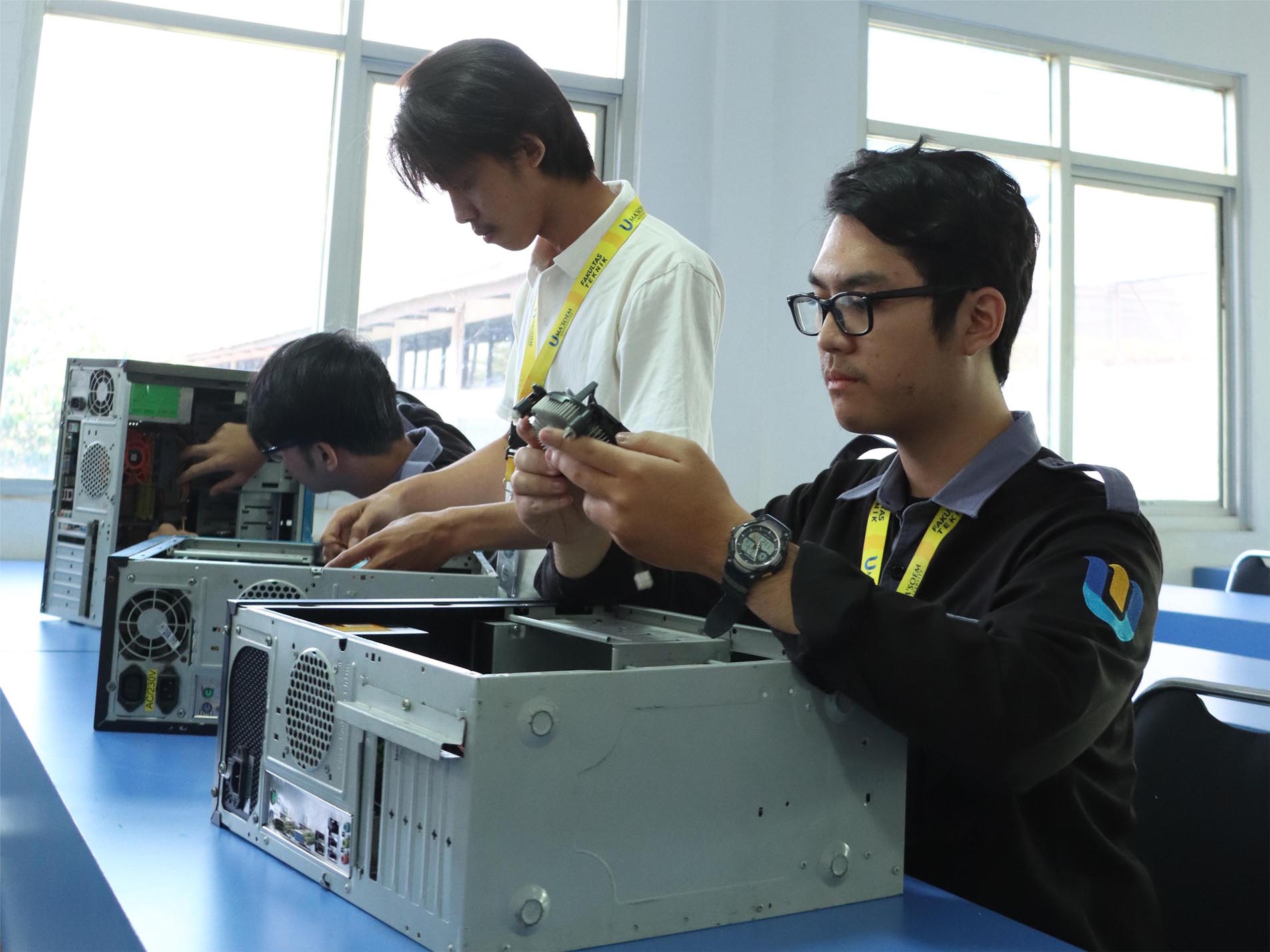 Apa Saja Universitas dengan Jurusan Teknik Industri Terbaik di Daftar Kampus Bandung?