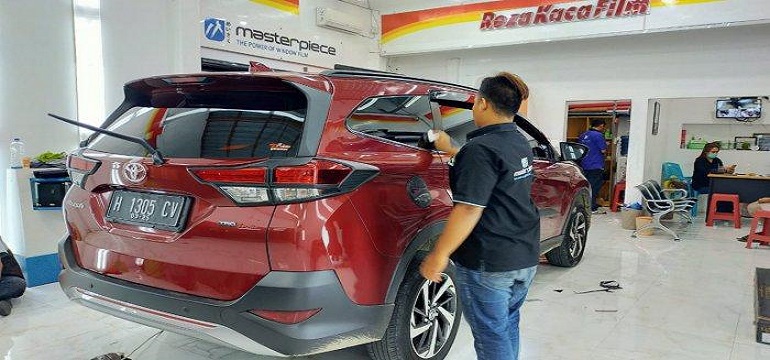Berikut ini Besaran Pemasangan Kaca Film Mobil Ideal