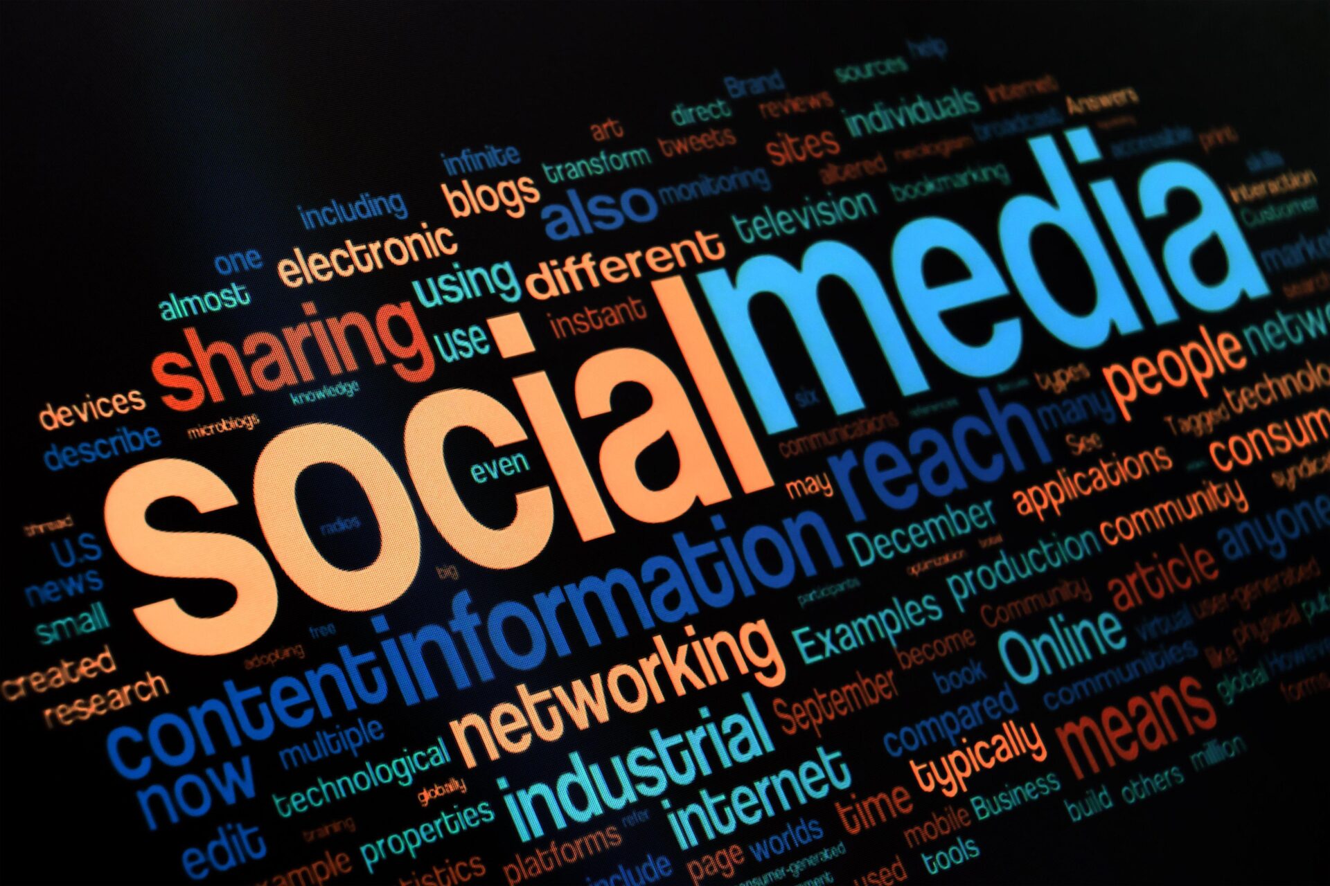 Strategi Jitu dalam Jasa Social Media Management: Cara Memanfaatkan Influencer di Media Sosial Bersama Rajakomen.com
