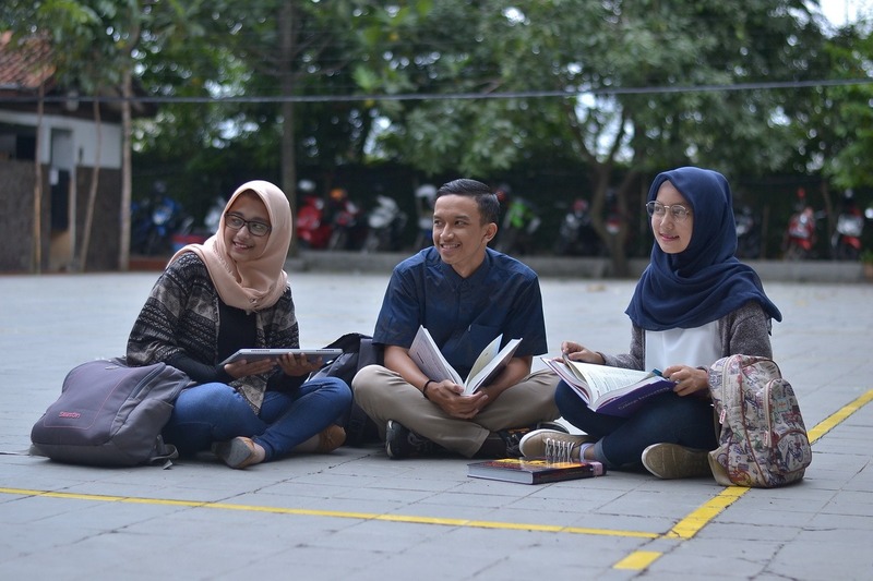 Uang Kuliah yang Mahal: Apakah Setimpal dengan Kualitas Pendidikan?