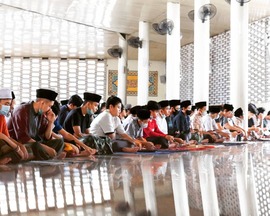 Jejak Gemilang Generasi Qurani: Kisah Inspiratif Penghafal Al-Qur’an di SMA Al Ma’soem